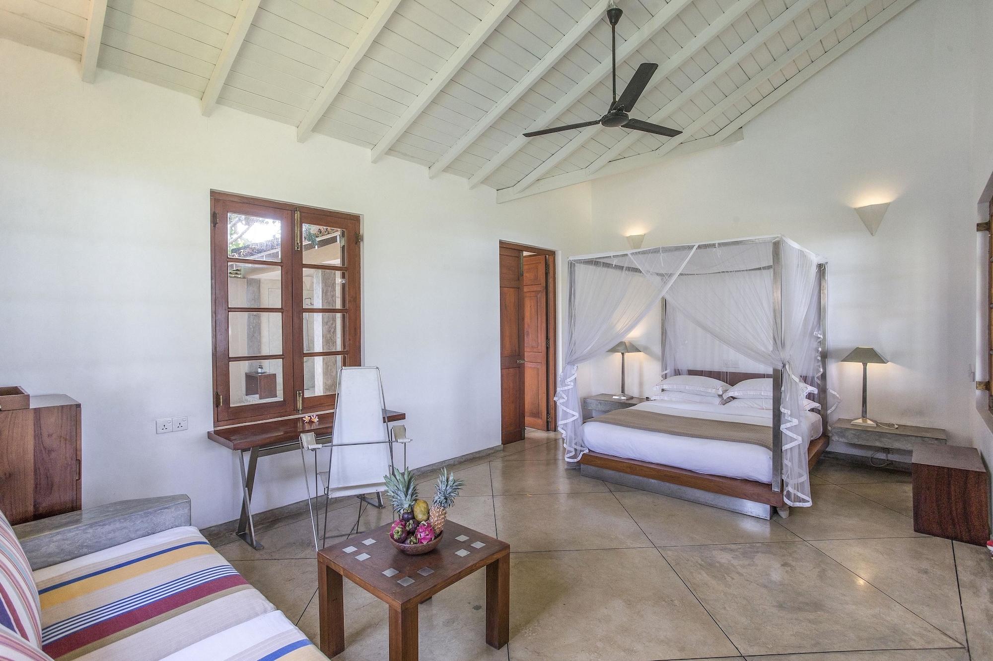 The Frangipani Tree By Edwards Collection Hotell Unawatuna Exteriör bild
